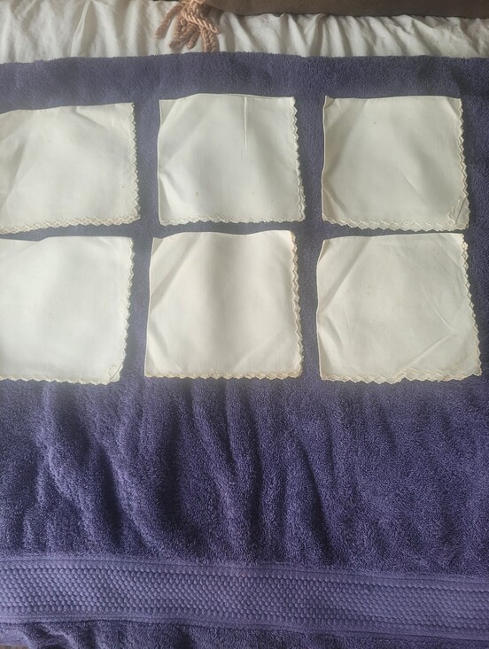 Source Unknown Other - Source Unknown White Linen Cocktail Napkins with Scalloped Trim